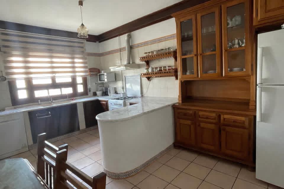 Ariana Ville&nbsp;Cite Ennasr 2&nbsp;Location&nbsp;Appart. 4 pi�ces&nbsp;Un s 3 cit� nasr