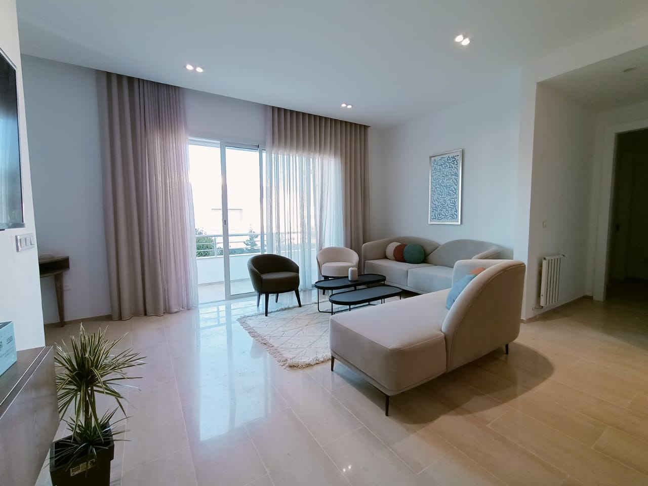 La Marsa&nbsp;Marsa Ennassim&nbsp;Location&nbsp;Appart. 2 pi�ces&nbsp;Un s 2 tr�s haut standing