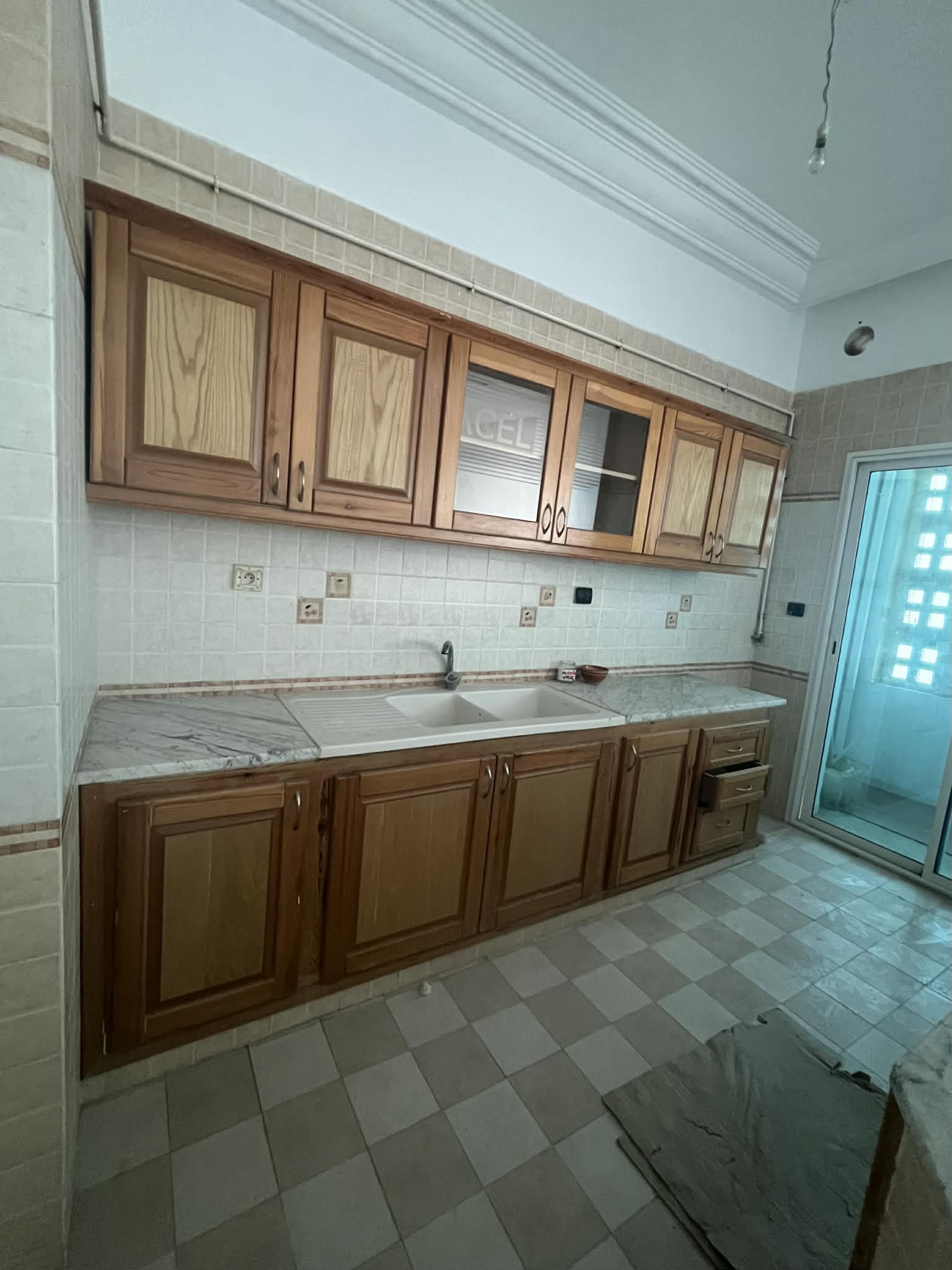 La Marsa&nbsp;Berge Du Lac&nbsp;Location&nbsp;Appart. 2 pi�ces&nbsp;Bureau open space et une pi�ce au lac 1