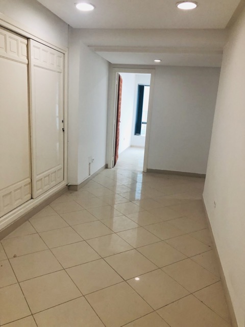 La Marsa&nbsp;Berge Du Lac&nbsp;Location&nbsp;Appart. 2 pi�ces&nbsp;Bureau 2 pi�ces et hall au lac 2