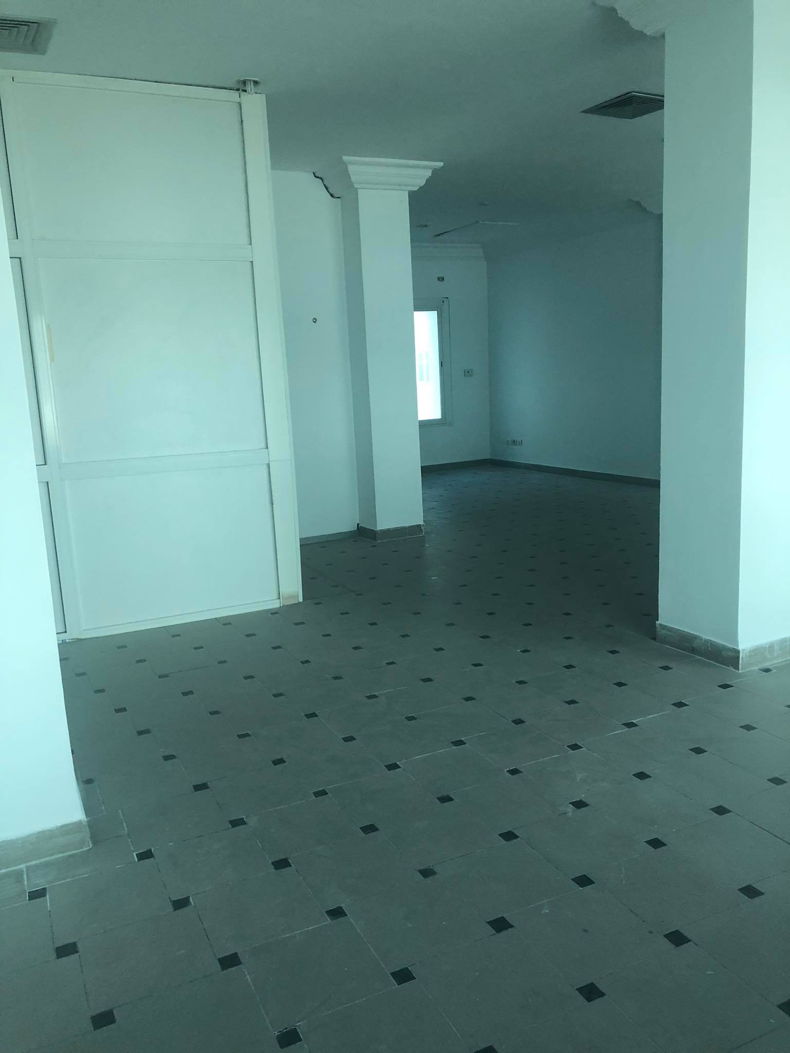 La Marsa&nbsp;Berge Du Lac&nbsp;Location&nbsp;Surfaces&nbsp;Open space au lac 1