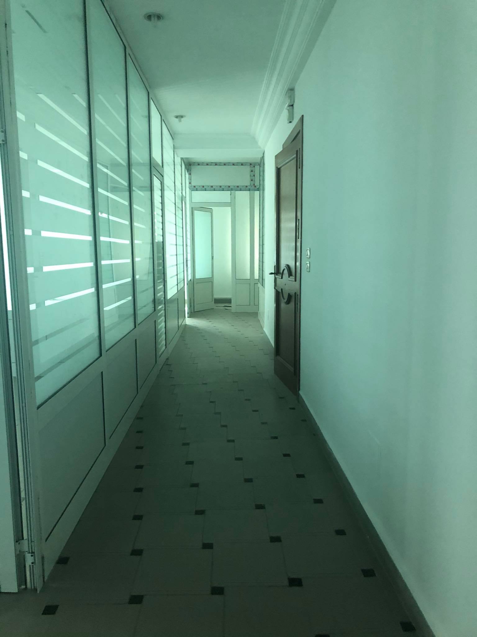 La Marsa&nbsp;Berge Du Lac&nbsp;Location&nbsp;Surfaces&nbsp;Open space au lac 1