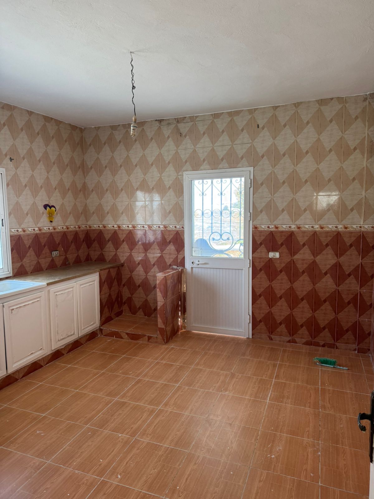 El Mourouj&nbsp;El Mourouj&nbsp;Location&nbsp;Appart. 3 pi�ces&nbsp;Etage de villa ind�pendant mourouj 6