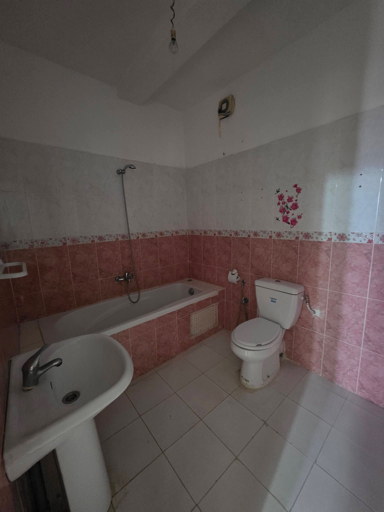 Hammam Chatt&nbsp;Borj Cedria&nbsp;Location&nbsp;Appart. 3 pi�ces&nbsp;Appartement s2 a borj cedria