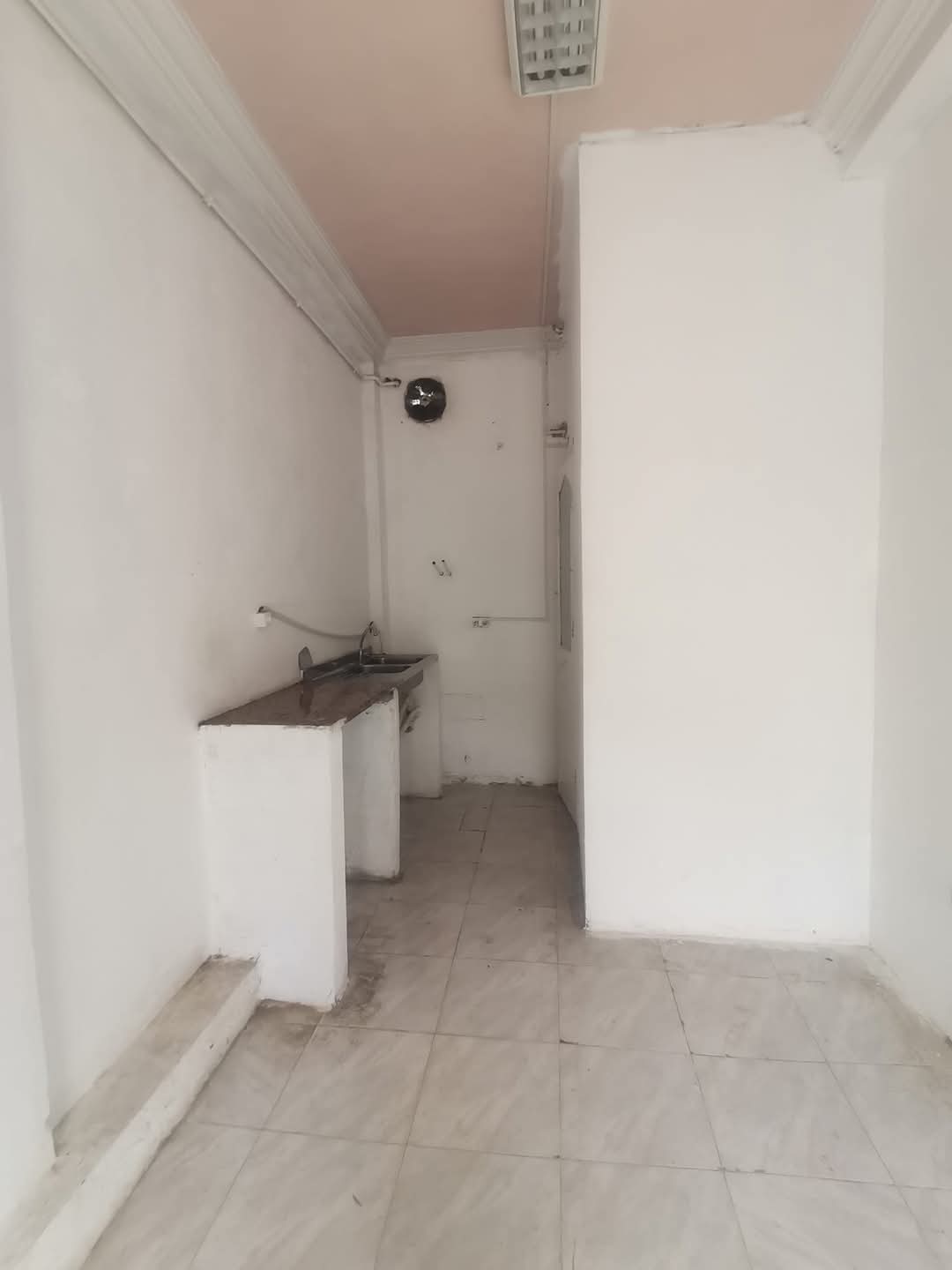 Hammam Chatt&nbsp;Hammam Chatt&nbsp;Location&nbsp;Appart. 1 pi�ce&nbsp;Studio s0 a hammam chatt entr�e ind�pendante 270dt