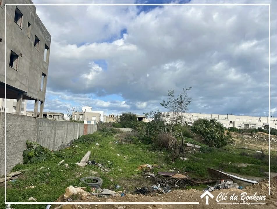 La Soukra&nbsp;Dar Fadhal&nbsp;Terrain&nbsp;Terrain nu&nbsp;Terrain pour promoteur � la soukra  dar fadhal