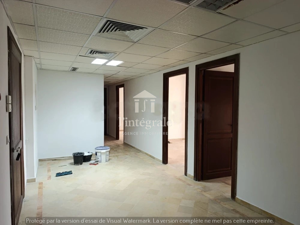 Cite El Khadra&nbsp;Zone urbaine nord&nbsp;Location&nbsp;Appart. 4 pi�ces&nbsp;Spacieux bureau h4