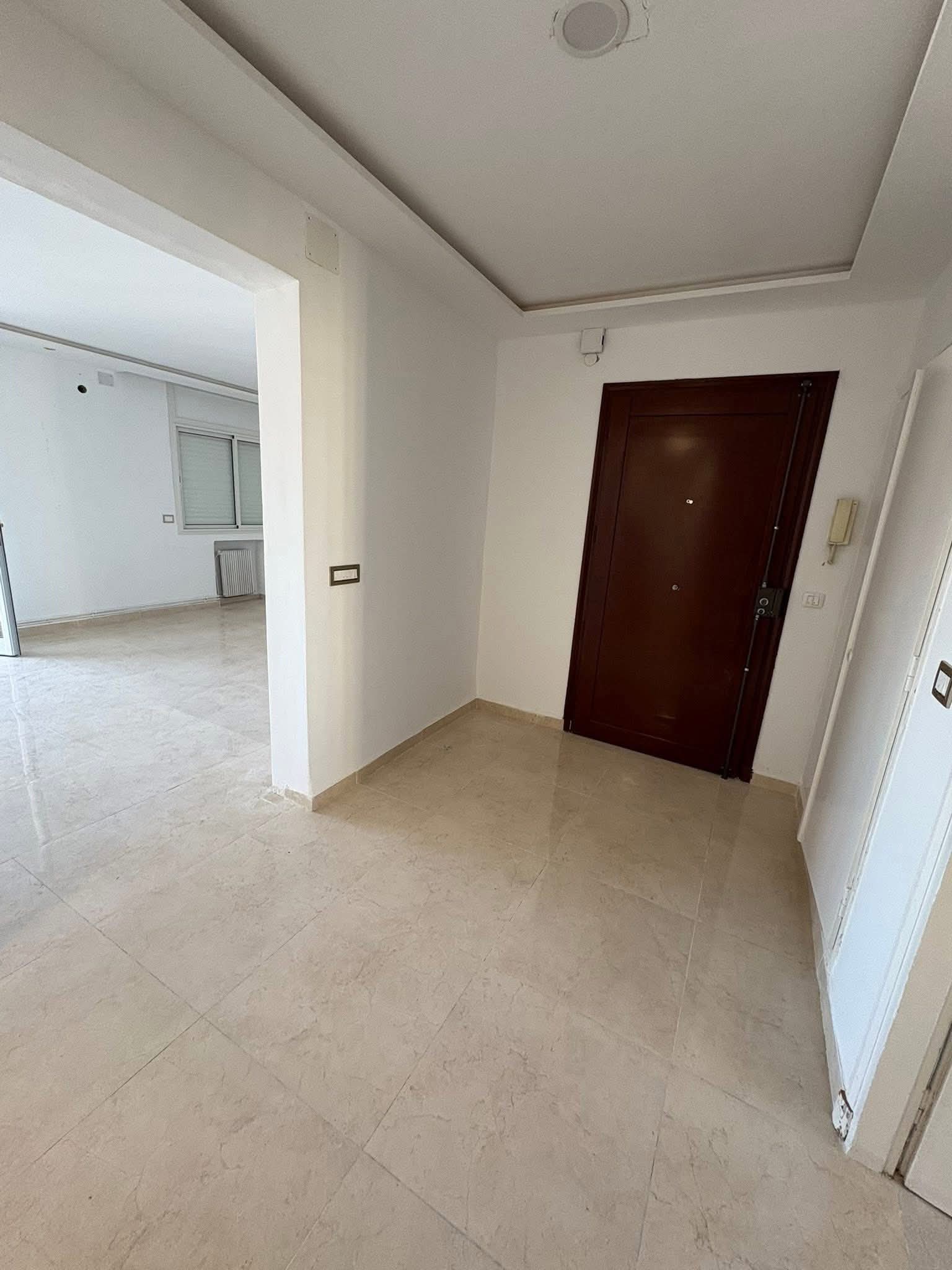 Ariana Ville&nbsp;El Menzah 6&nbsp;Location&nbsp;Appart. 4 pi�ces&nbsp;S3 menzah 6 1900 d