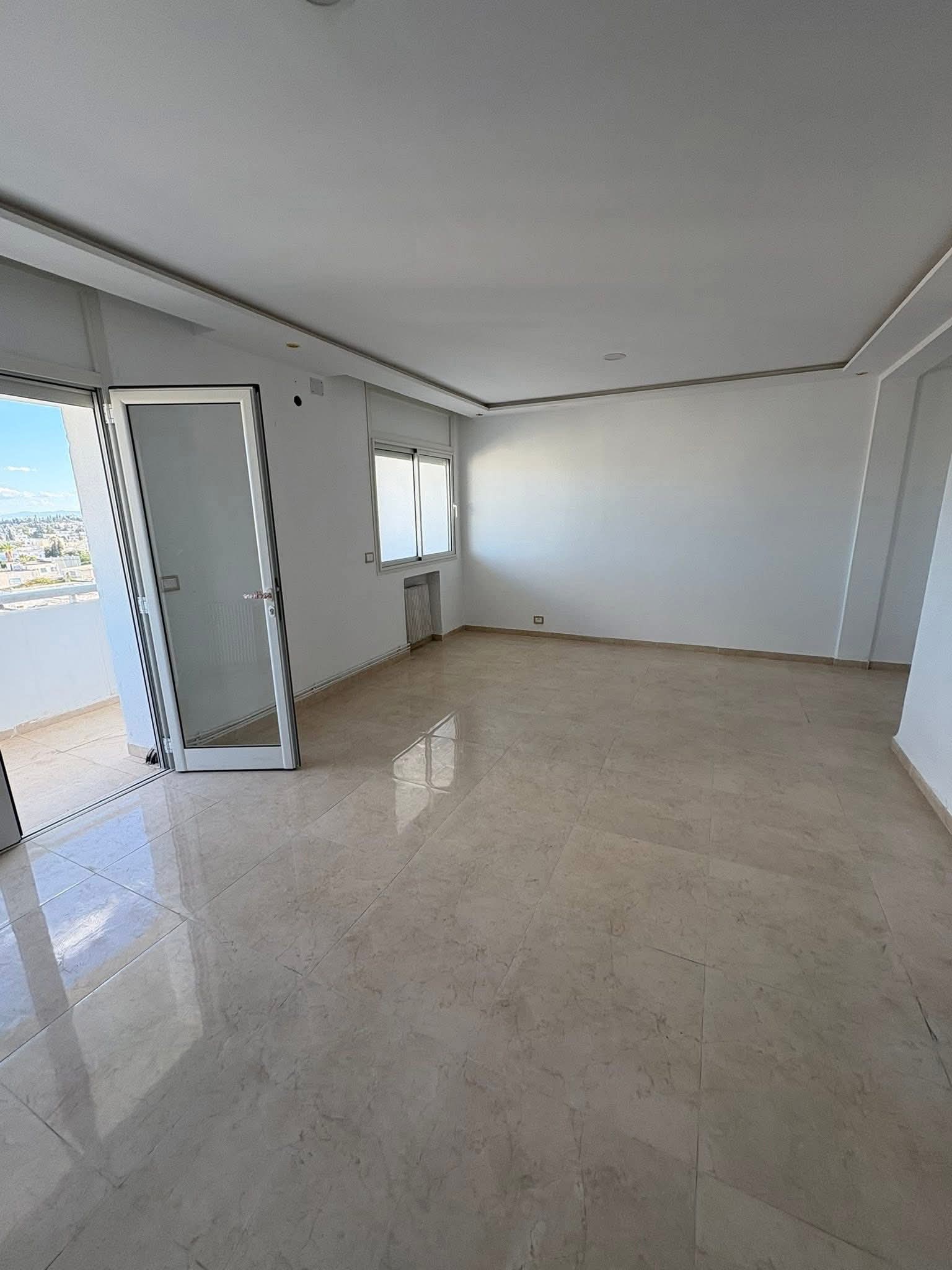 Ariana Ville&nbsp;El Menzah 6&nbsp;Location&nbsp;Appart. 4 pi�ces&nbsp;S3 menzah 6 1900 d