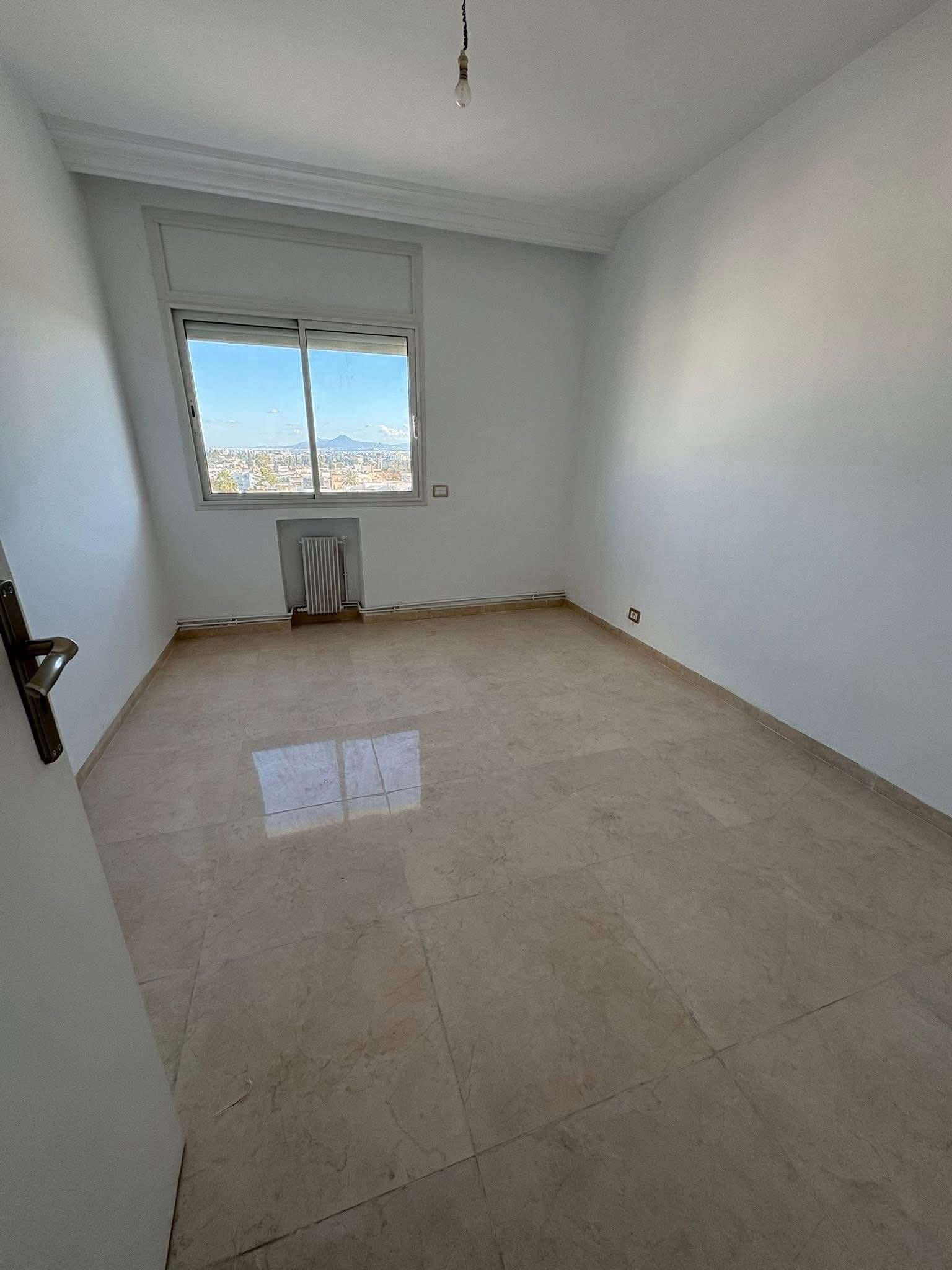 Ariana Ville&nbsp;El Menzah 6&nbsp;Location&nbsp;Appart. 4 pi�ces&nbsp;S3 menzah 6 1900 d