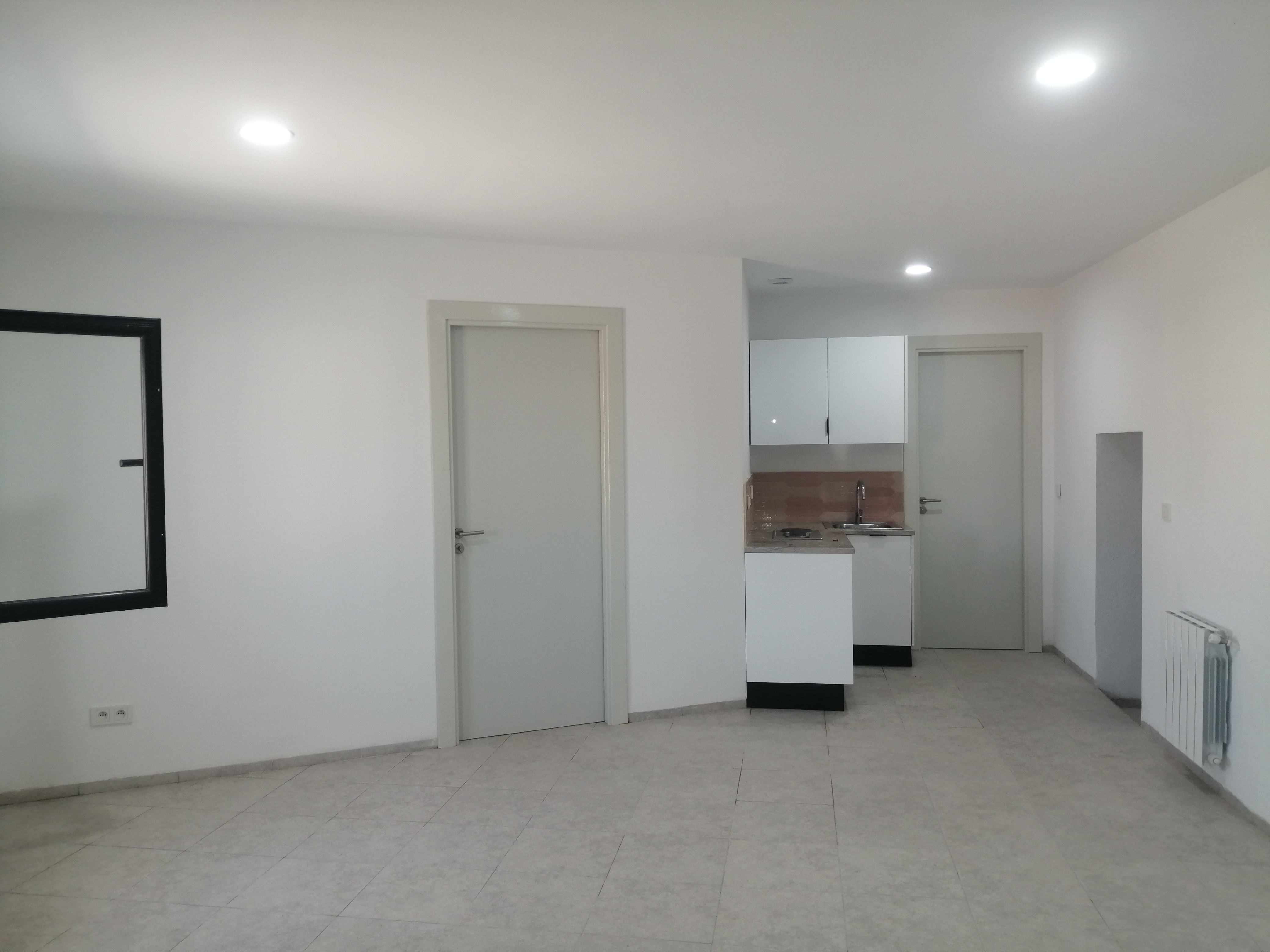 Ariana Ville&nbsp;Cite Ennasr 2&nbsp;Location&nbsp;Appart. 2 pi�ces&nbsp;Studio s plus 1 jdm2