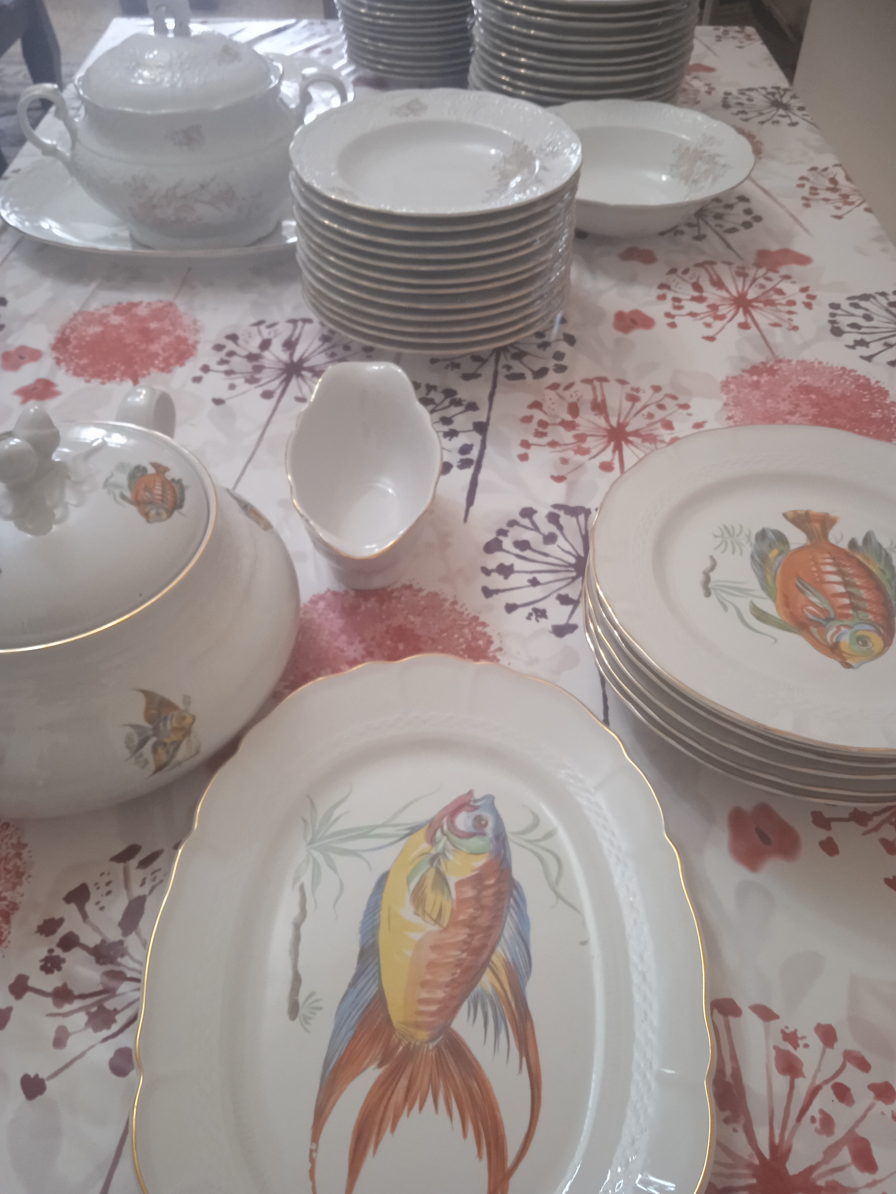 Megrine&nbsp;Megrine&nbsp;Meubles de cuisine et salle de bain&nbsp;Accessoires de Cuisine&nbsp;Bonne occasion 2 services de table et de poisson