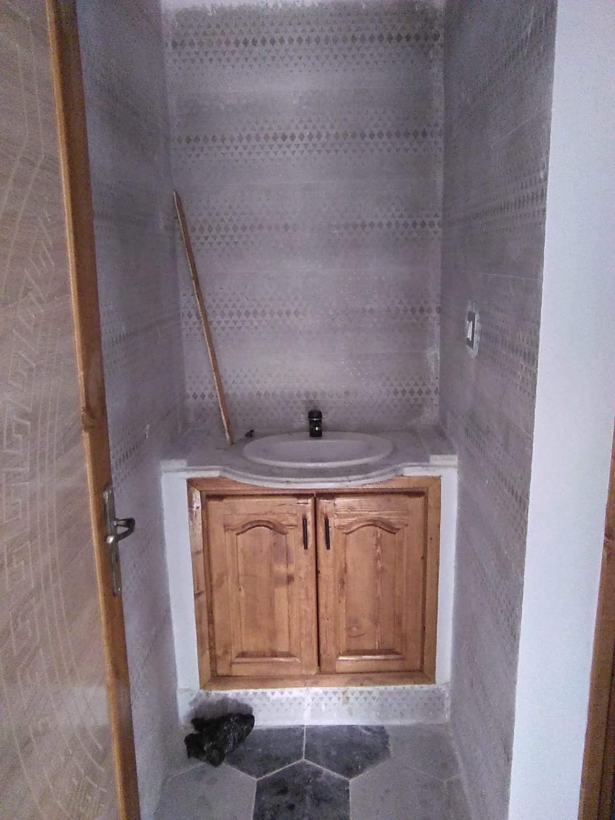 Bab Bhar&nbsp;Bab Bhar&nbsp;Location&nbsp;Appart. 2 pi�ces&nbsp;Appartement au 4 eme etage plein centre ville