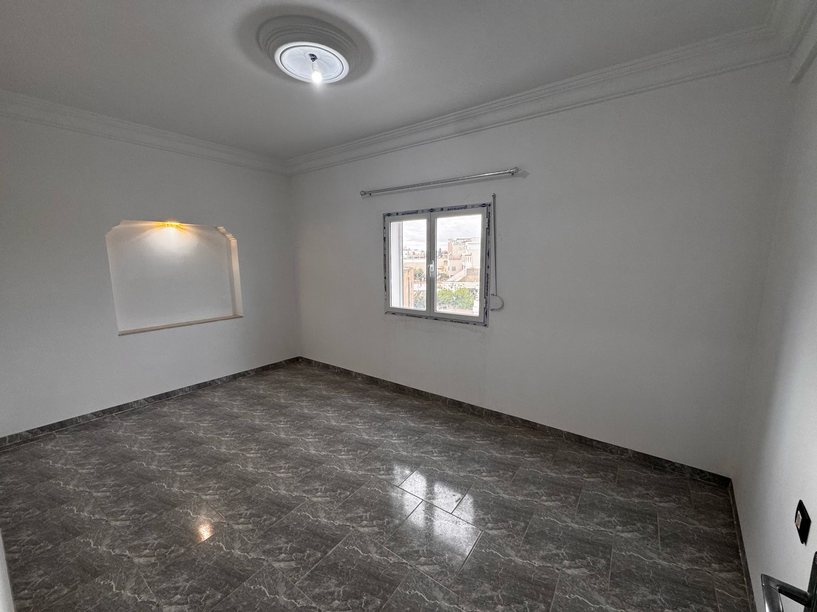 Sousse Jaouhara&nbsp;Sousse Khezama&nbsp;Location&nbsp;Appart. 2 pi�ces&nbsp;Bel appartement jamais habit�