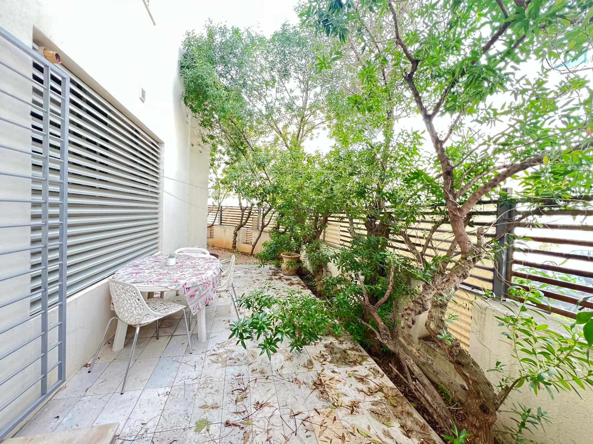 La Marsa&nbsp;Berge Du Lac&nbsp;Location&nbsp;Appart. 1 pi�ce&nbsp;S1 meubl� avec jardin sup 70 m au lac 2