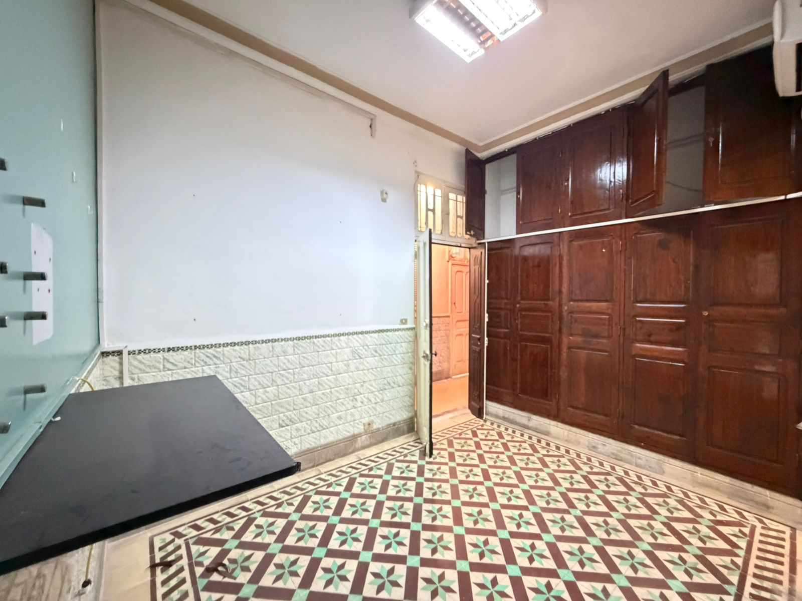 Bab Bhar&nbsp;Republique&nbsp;Location&nbsp;Autre&nbsp;Immeuble r3 � usage professionnel � lafayette