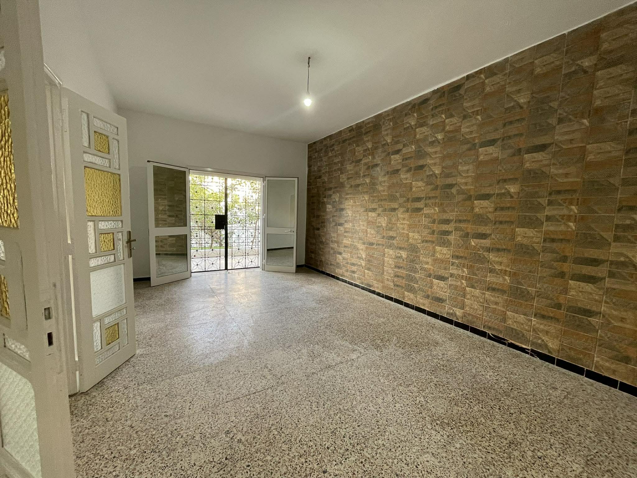 Rades&nbsp;Rades&nbsp;Location&nbsp;Maisons&nbsp;Un rdc de villa s3 � rades