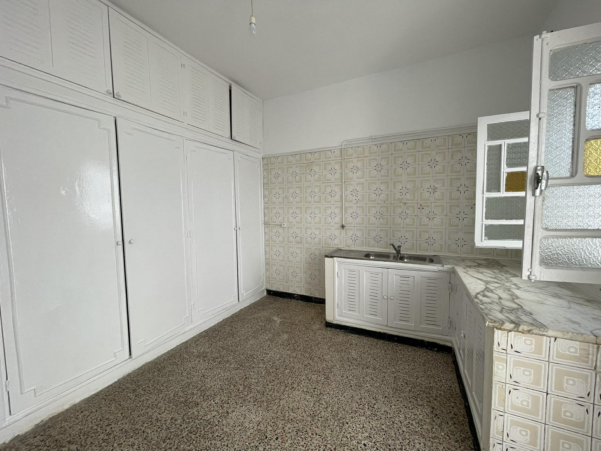 Rades&nbsp;Rades&nbsp;Location&nbsp;Maisons&nbsp;Un rdc de villa s3 � rades