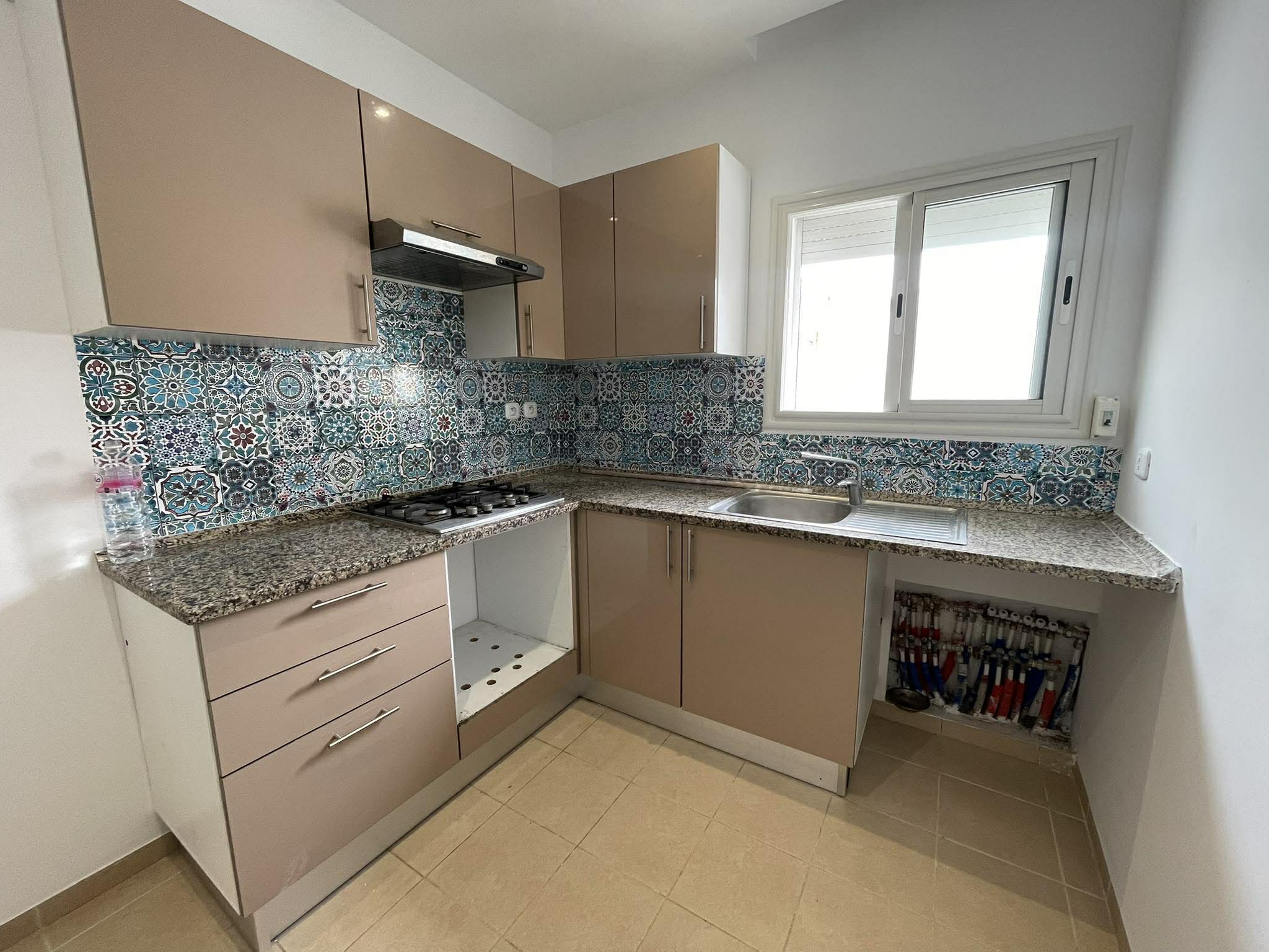 Hammam Lif&nbsp;Hammam Lif&nbsp;Location&nbsp;Appart. 1 pi�ce&nbsp;Un appart s1 � hammam lif