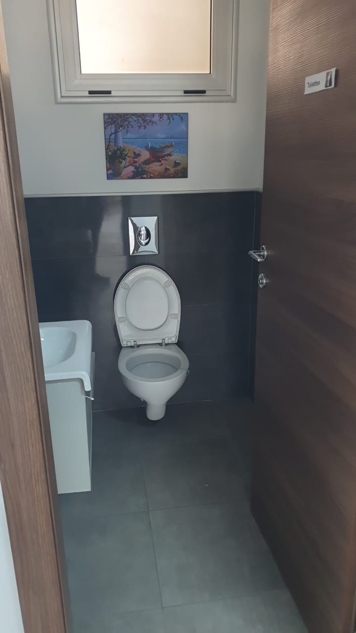 La Marsa&nbsp;Berge Du Lac&nbsp;Bureaux & Commerces&nbsp;Bureau&nbsp;Bureau en hall 3 lac 2