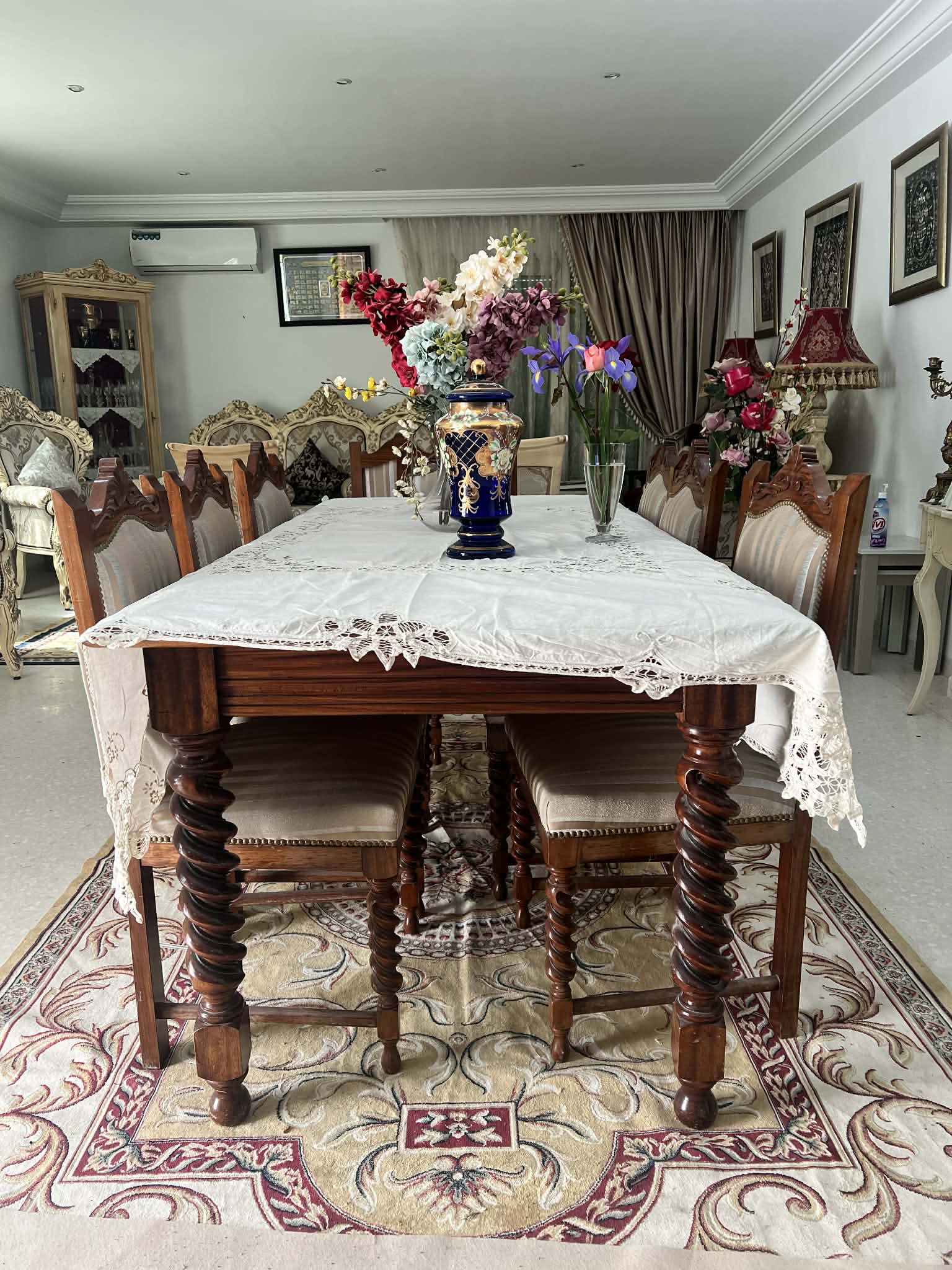 La Soukra&nbsp;Chotrana 1&nbsp;Salon - Salle � manger &nbsp;Salle � manger&nbsp;Salle � manger compl�te