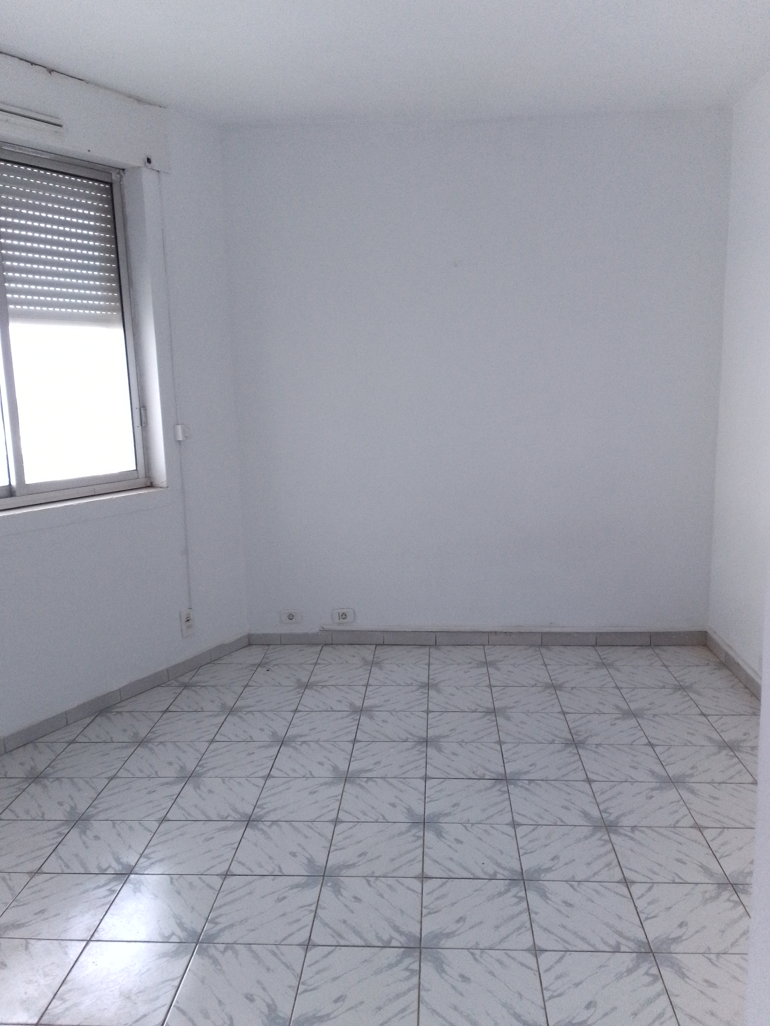 El Menzah&nbsp;El Menzah 4&nbsp;Location&nbsp;Appart. 5 pi�ces+&nbsp;Bel appartement s plus 3