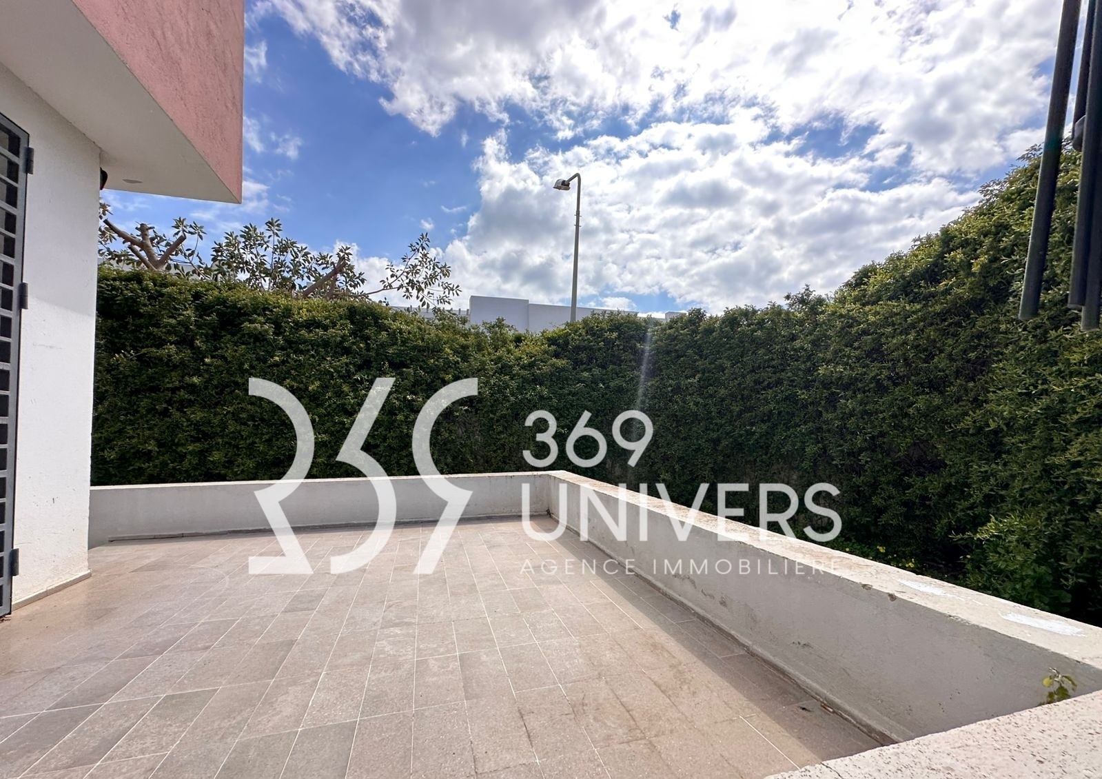 La Marsa&nbsp;Cite El Khalil&nbsp;Location&nbsp;Duplex&nbsp;Duplex avec terrasse � la marsa ref rd075