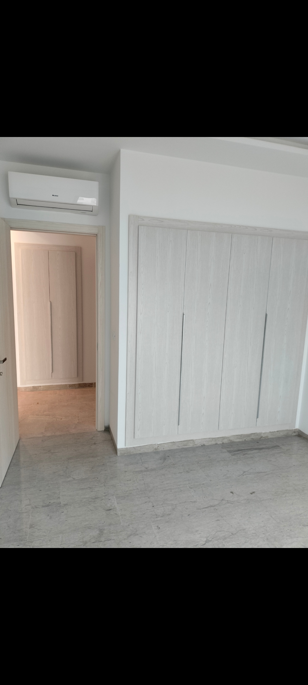 La Soukra&nbsp;Chotrana 1&nbsp;Location&nbsp;Appart. 2 pi�ces&nbsp;S 1 � la soukra chotrana 1