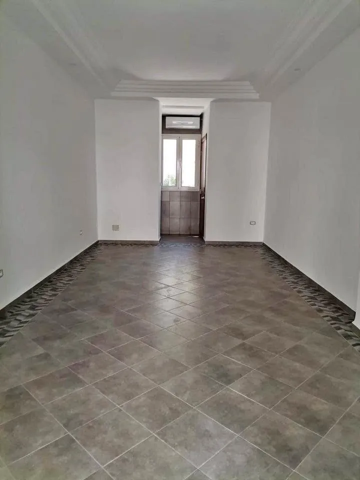 El Menzah&nbsp;El Manar 2&nbsp;Location&nbsp;Appart. 1 pi�ce&nbsp;Jolie bureau s1