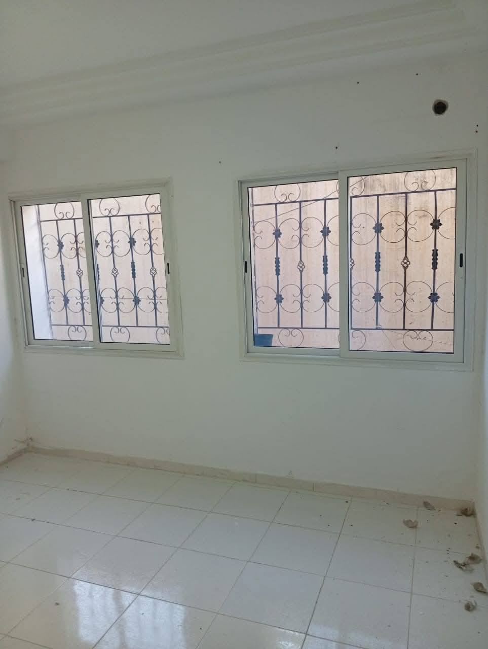 El Menzah&nbsp;El Manar 2&nbsp;Location&nbsp;Autre&nbsp;Jolie bureau s3 spacieux et lumineux