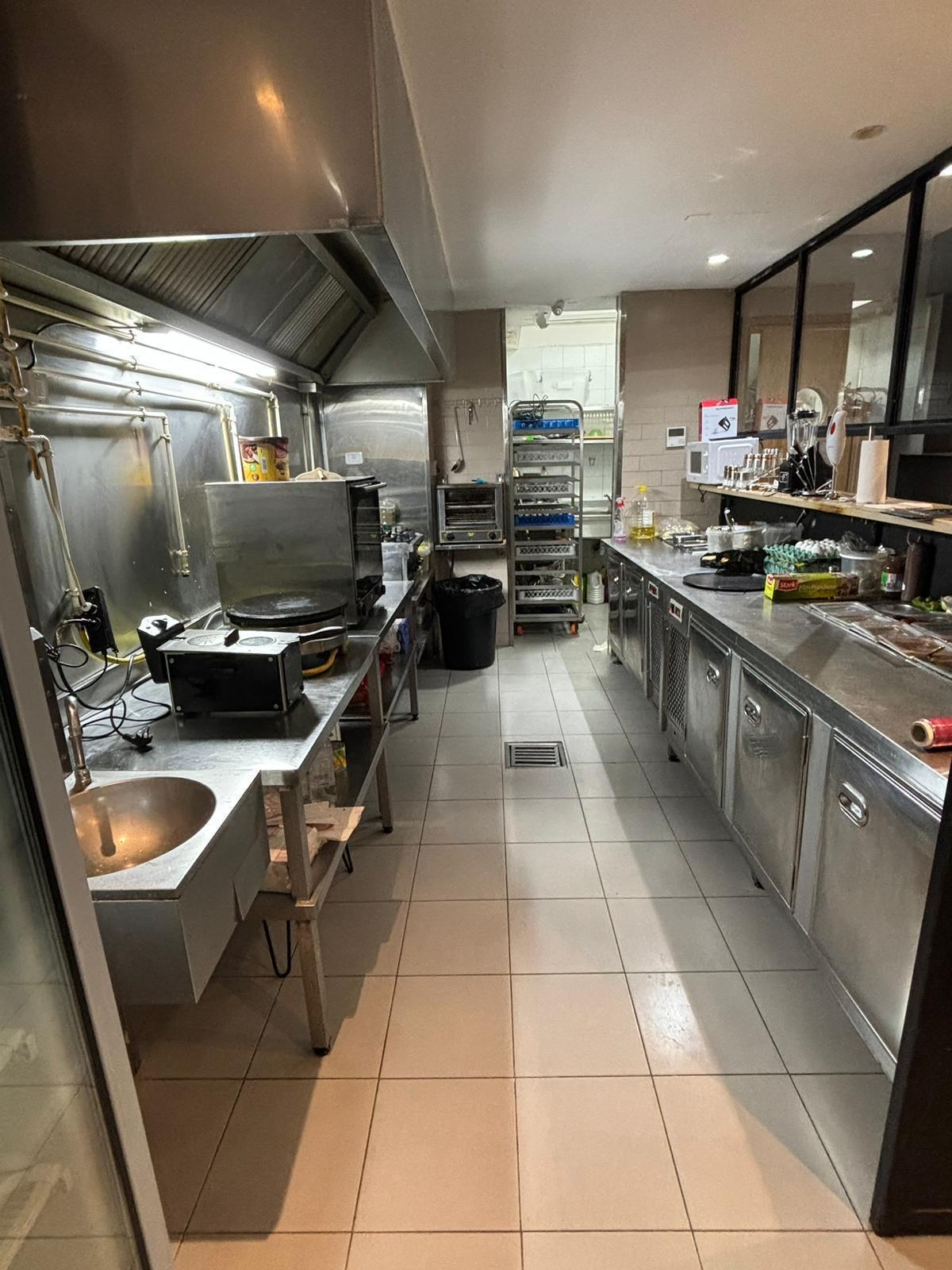 La Marsa&nbsp;Berge Du Lac&nbsp;Bureaux & Commerces&nbsp;Fond de Commerce&nbsp;Fond cafe restaurant salon de the lac 1