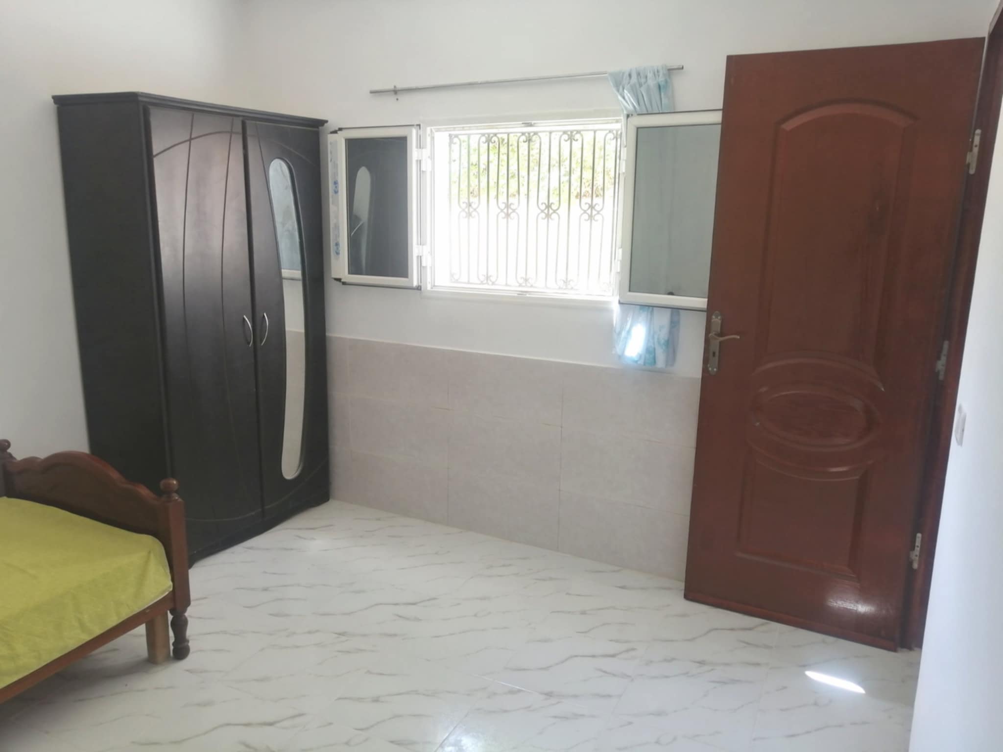 Ariana Ville&nbsp;Borj El Baccouche&nbsp;Location&nbsp;Appart. 1 pi�ce&nbsp;Studio a borj bacouch pr h