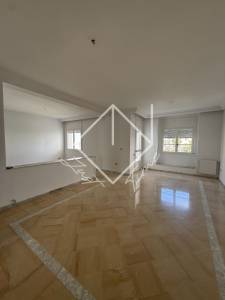Ariana Ville&nbsp;Cite Ennasr 2&nbsp;Vente&nbsp;Appart. 1 pi�ce&nbsp;  appartement s4  cit ref305a