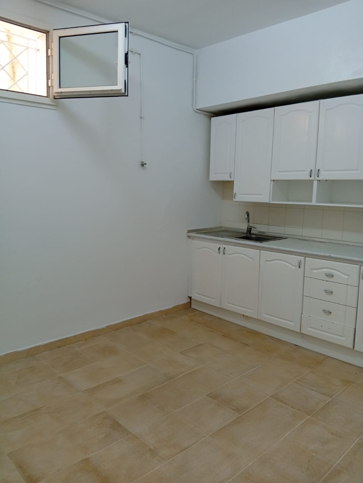 Ariana Ville&nbsp;Cite Ennasr 2&nbsp;Vente&nbsp;Appart. 3 pi�ces&nbsp;Un petit appartement s2 � enasr 2