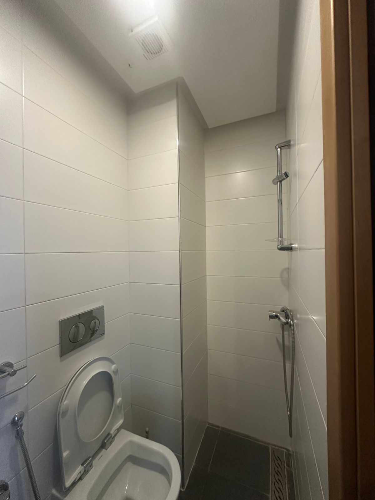 Ain Zaghouan&nbsp;Ain Zaghouan&nbsp;Bureaux & Commerces&nbsp;Bureau&nbsp;3 appartements bureautiques haut st � ain zaghwen