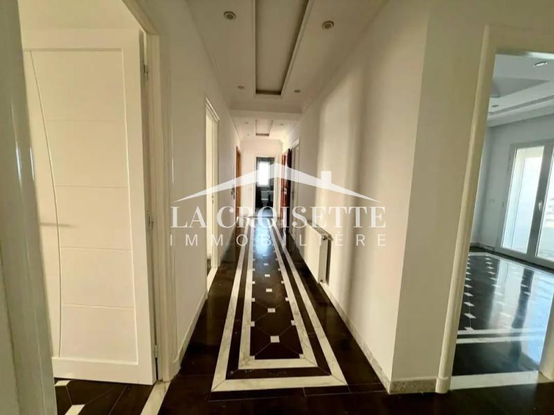 La Marsa&nbsp;Cite Du Stade&nbsp;Location&nbsp;Appart. 4 pi�ces&nbsp;Appartement s4 � la marsa zal2159