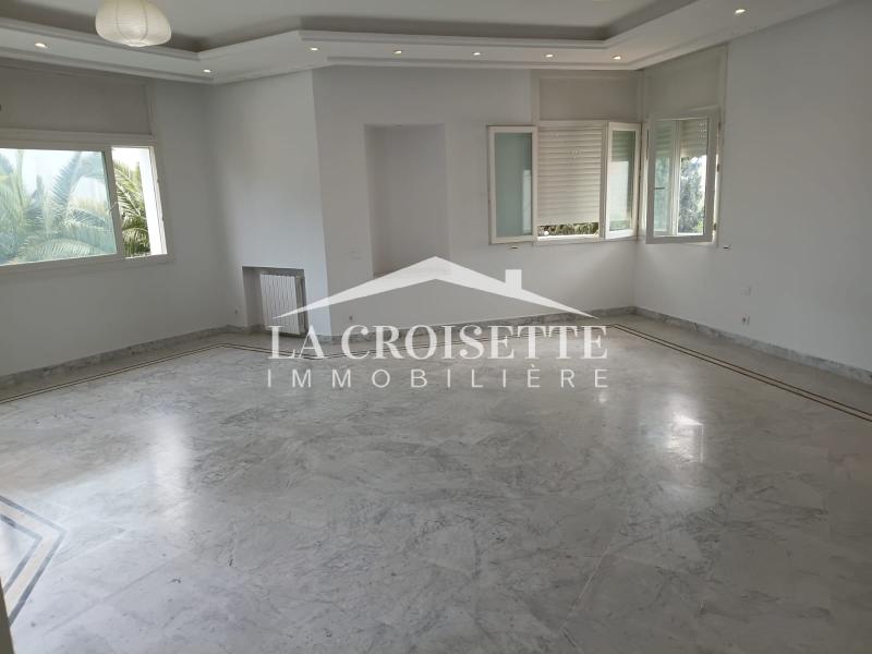 La Marsa&nbsp;Marsa Ennassim&nbsp;Location&nbsp;Maisons&nbsp;Villa s6 avec piscine � la marsa mvl0094