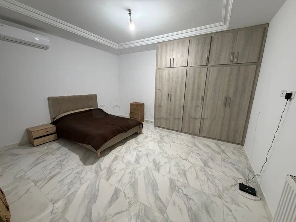 La Marsa&nbsp;Cite Bhar Lazreg&nbsp;Location&nbsp;Appart. 2 pi�ces&nbsp;Etage de villa s plus 2 bon standing