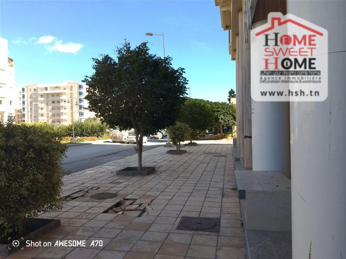 Ain Zaghouan&nbsp;Ain Zaghouan&nbsp;Vente&nbsp;Autre&nbsp;Pas de porte helen  � ain zaghouen nord