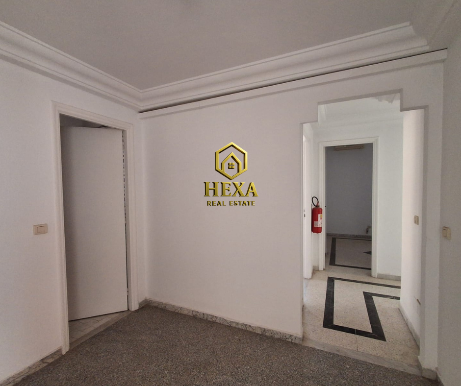 La Marsa&nbsp;Berge Du Lac&nbsp;Location&nbsp;Surfaces&nbsp;Appartement h3 � usage bureautique au lac 1