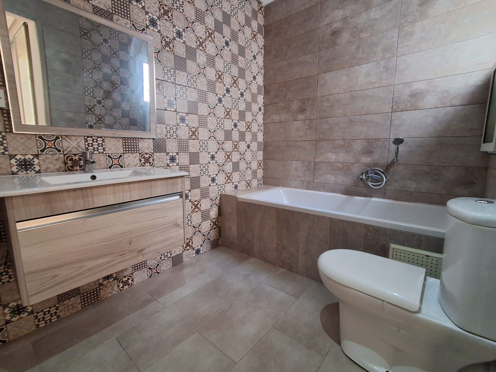 Ain Zaghouan&nbsp;Ain Zaghouan&nbsp;Location&nbsp;Appart. 3 pi�ces&nbsp;App s2 � ain zaghouan nord