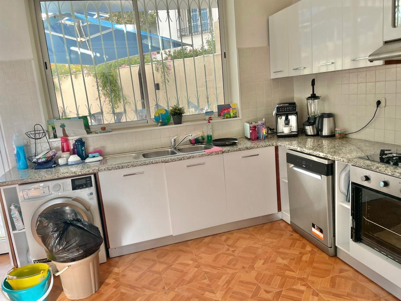 La Marsa&nbsp;Cite Du Stade&nbsp;Location&nbsp;Duplex&nbsp;Duplex s5 avec piscine et terrasse � la marsa