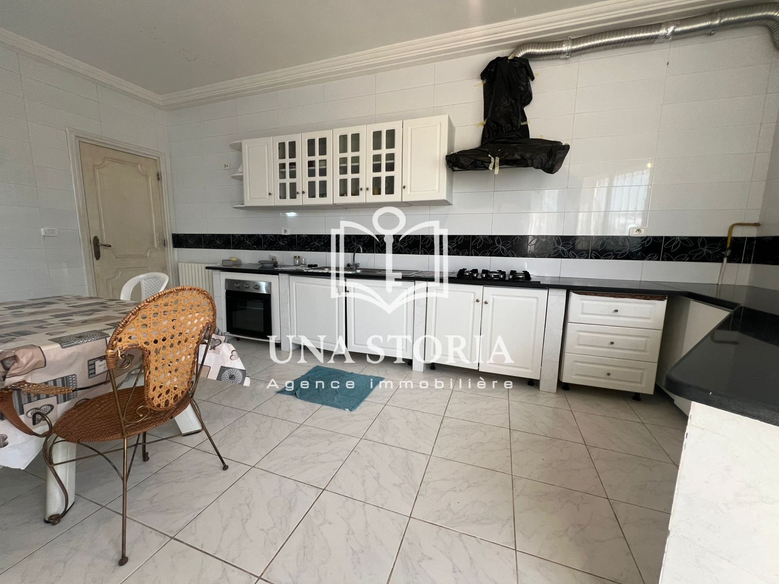 La Soukra&nbsp;Chotrana 2&nbsp;Vente&nbsp;Duplex&nbsp;Duplex en s plus 4  � chotrana 2