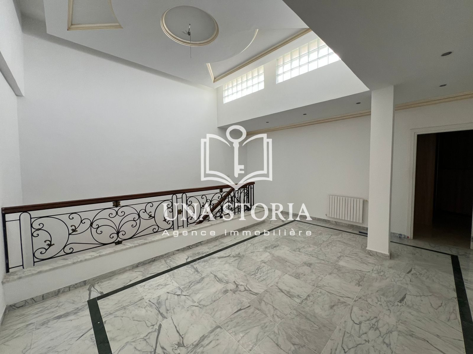 La Soukra&nbsp;Chotrana 2&nbsp;Vente&nbsp;Duplex&nbsp;Duplex en s plus 4  � chotrana 2