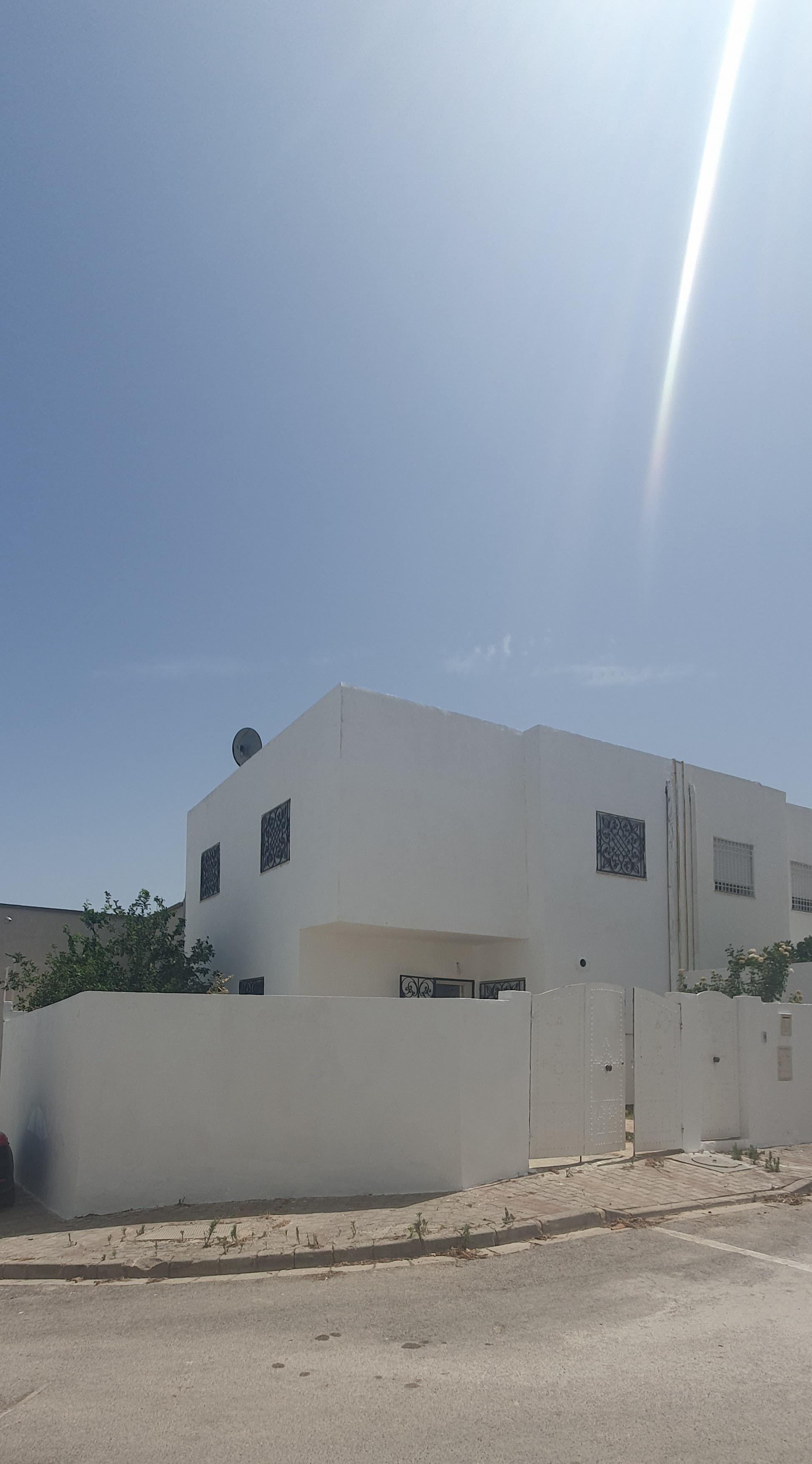 Raoued&nbsp;Cite Essahafa&nbsp;Location&nbsp;Duplex&nbsp;Joli duplex