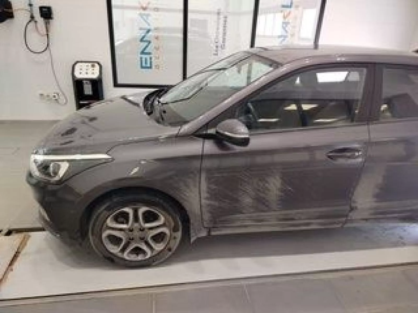 Ezzahra&nbsp;Ezzahra El Habib&nbsp;Hyundai&nbsp;Autre Mod�le&nbsp;Hyundai i20