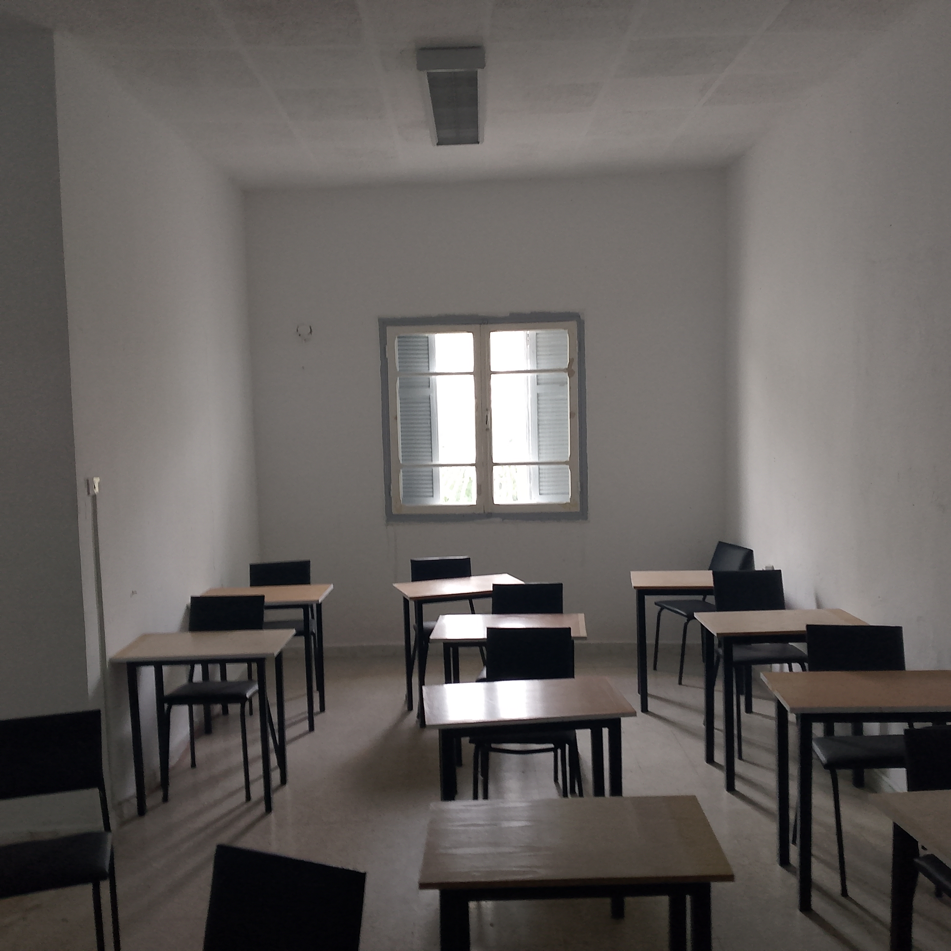 Sidi El Bechir&nbsp;Monfleury&nbsp;Location&nbsp;Maisons&nbsp;Open space pour usage commercial