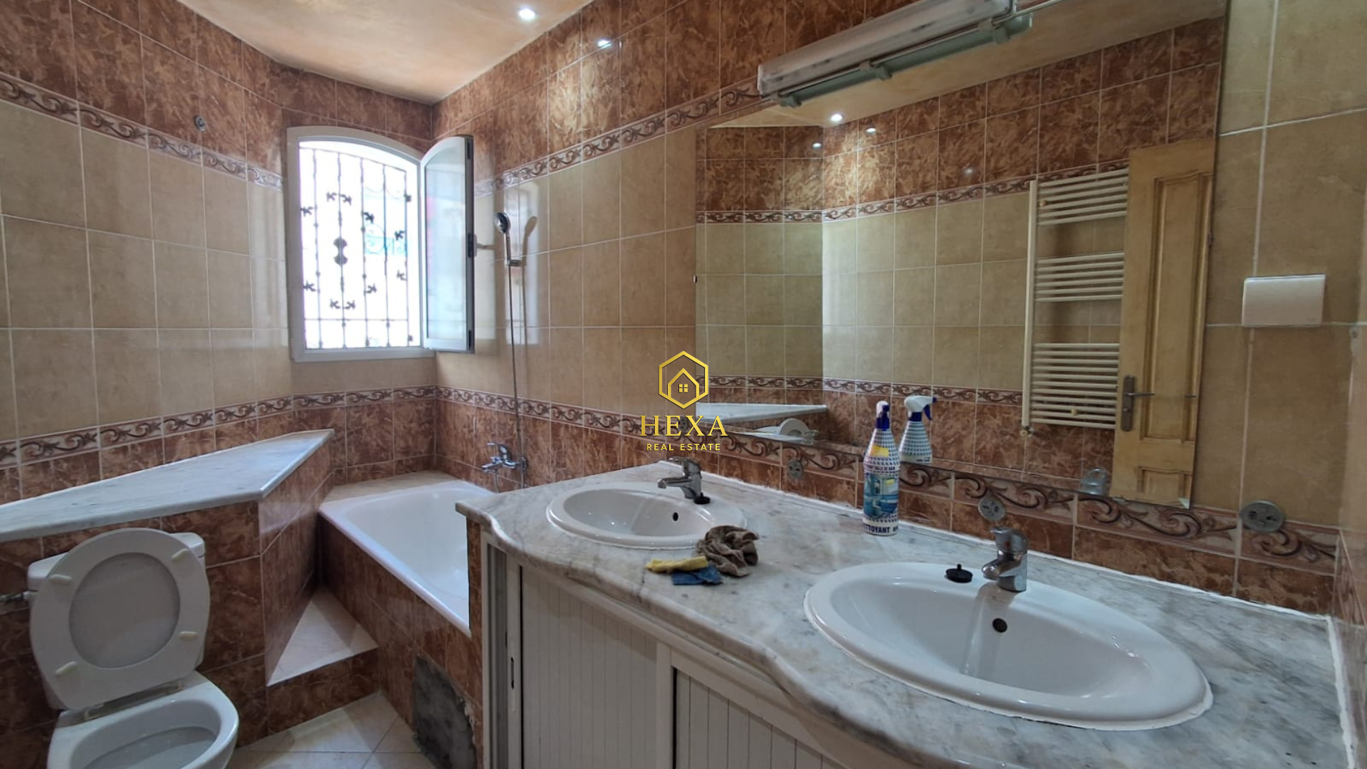 La Marsa&nbsp;El Aouina&nbsp;Location&nbsp;Maisons&nbsp;Triplex s4 � aouina