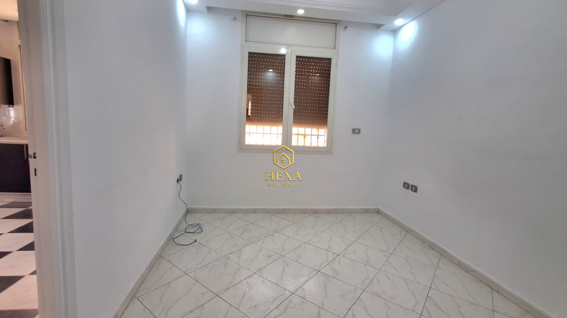 La Marsa&nbsp;El Aouina&nbsp;Location&nbsp;Maisons&nbsp;Triplex s4 � aouina � usage bureautique