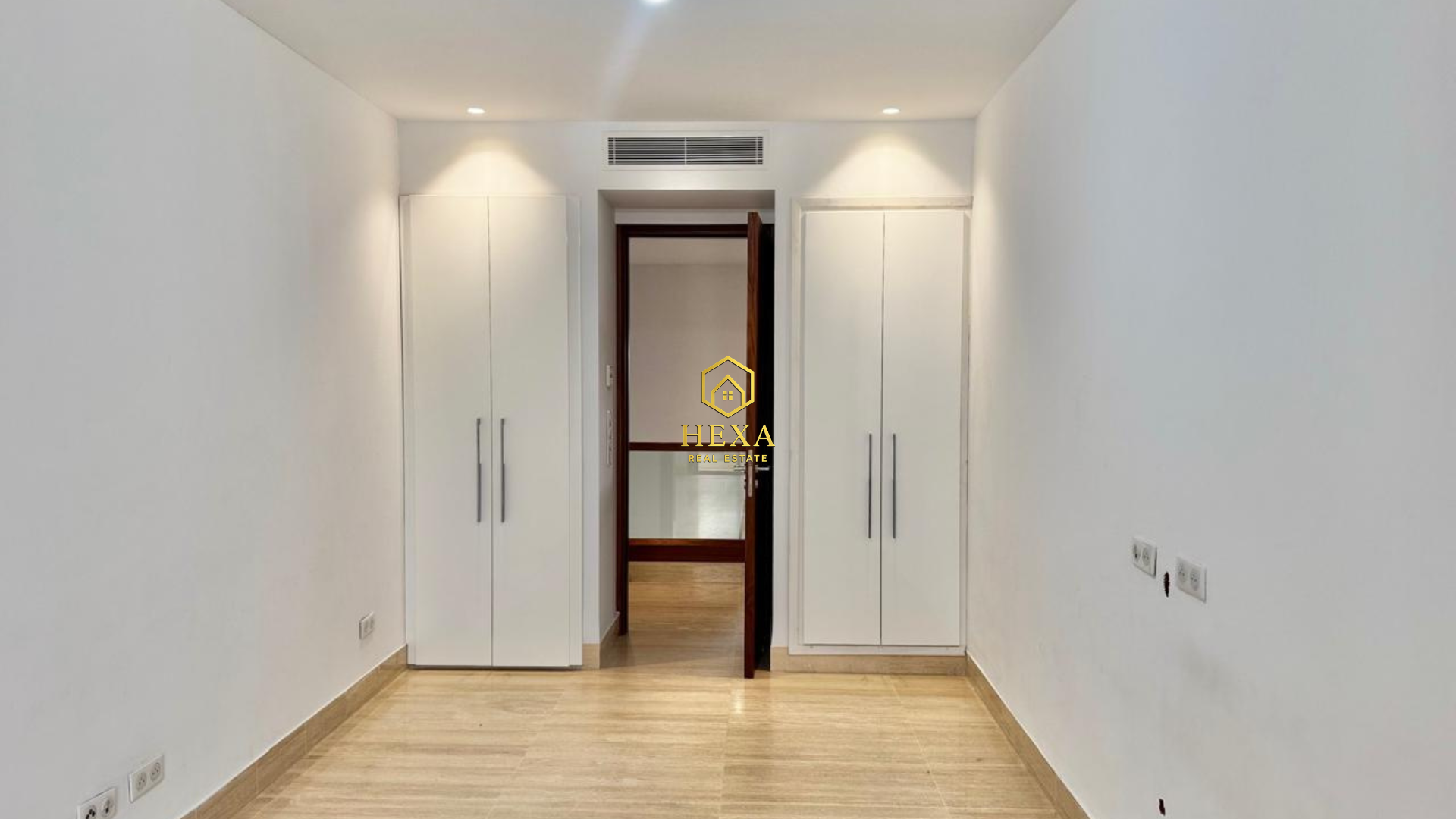 La Marsa&nbsp;Berge Du Lac&nbsp;Location&nbsp;Duplex&nbsp;Duplex s4 au lac 2 avec piscine